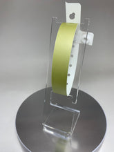 Cargar imagen en el visor de la galería, Brazalete Plastico ST