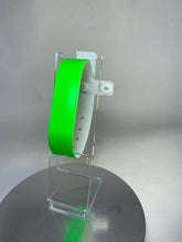 Cargar imagen en el visor de la galería, Brazalete Vinyl ST